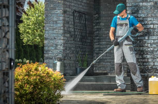 Best Pool Deck Cleaning  in Moss Point, MS